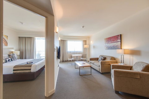 Central Cosmo Apartment Hotel - Accommodation Batemans Bay 2