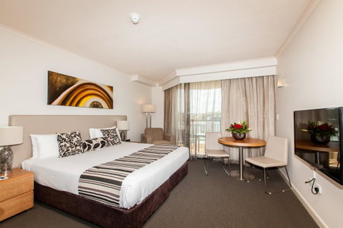 Central Cosmo Apartment Hotel - Accommodation Batemans Bay 1