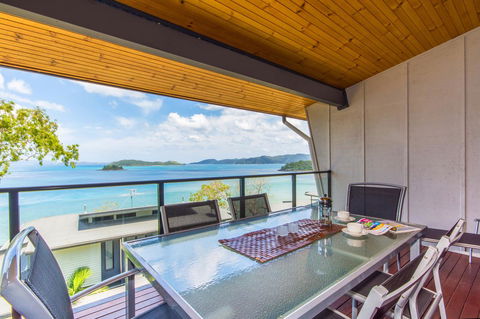 Shorelines Apartments On Hamilton Island By HIHA - Accommodation Batemans Bay 1