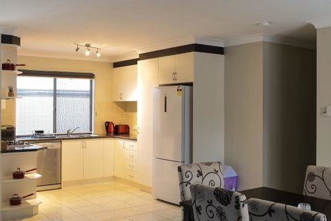 Atricom - Accommodation Batemans Bay 5