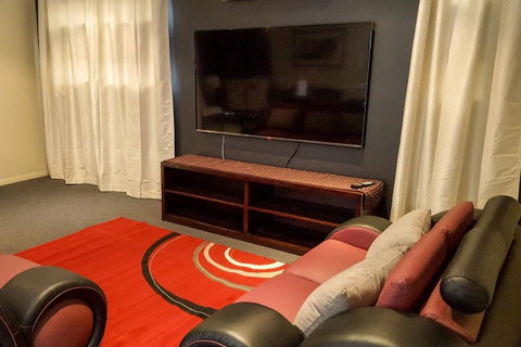 Atricom - Accommodation Batemans Bay 8