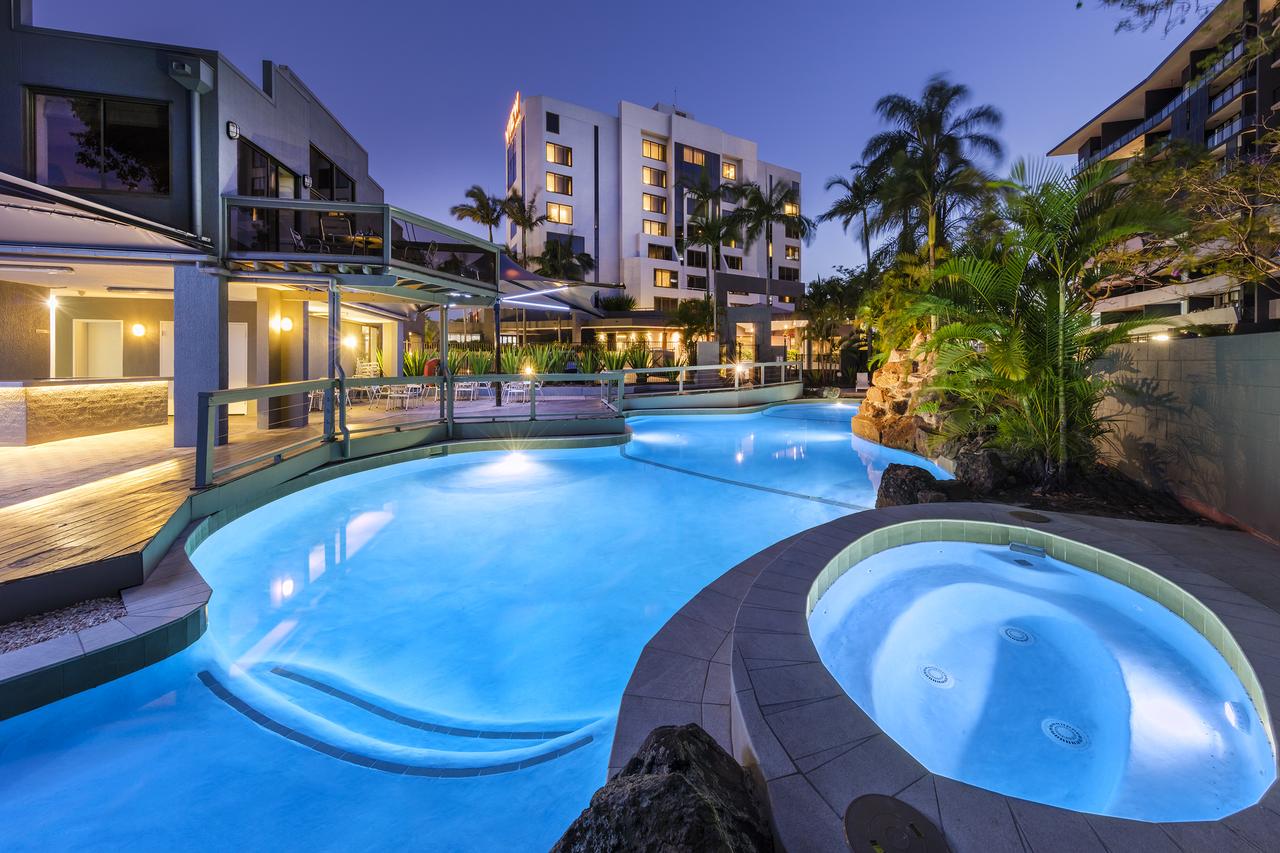Hamilton QLD Accommodation Batemans Bay