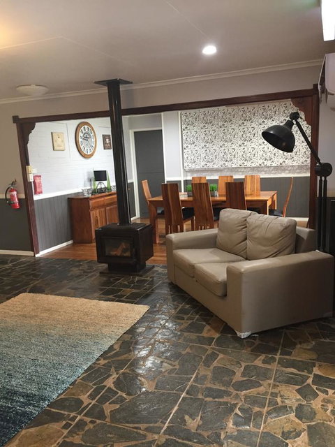 Malanda Manor Guesthouse - Accommodation Batemans Bay 21