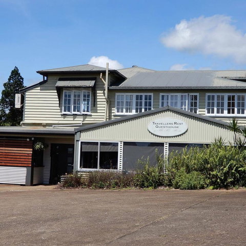Malanda Manor Guesthouse - Accommodation Batemans Bay 4