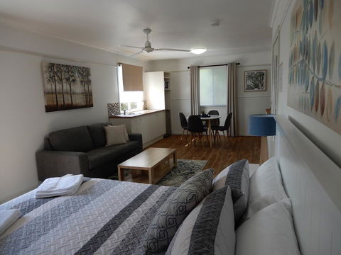 Malanda Manor Guesthouse - Accommodation Batemans Bay 19