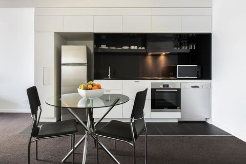Code Apartments - Accommodation Batemans Bay 3