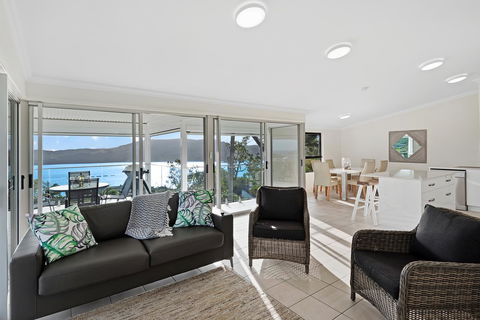 Oasis Apartments On Hamilton Island By HIHA - Accommodation Batemans Bay 34