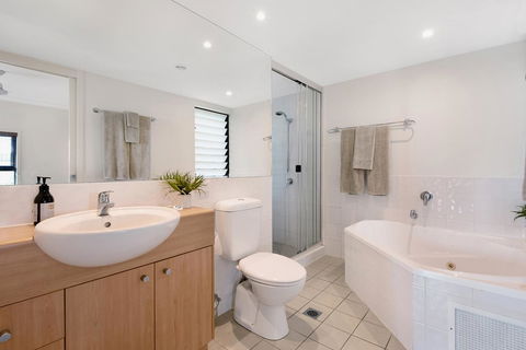 Oasis Apartments On Hamilton Island By HIHA - Accommodation Batemans Bay 16