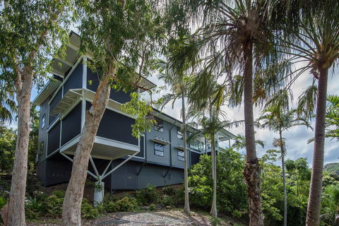 Oasis Apartments On Hamilton Island By HIHA - Accommodation Batemans Bay 22