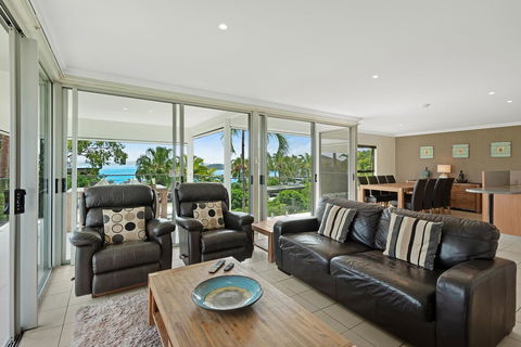 Oasis Apartments On Hamilton Island By HIHA - Accommodation Batemans Bay 20