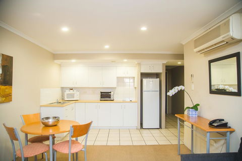 Cosmopolitan Motel & Serviced Apartments - Accommodation Batemans Bay 19