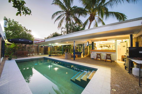 Cosmopolitan Motel & Serviced Apartments - Accommodation Batemans Bay 1