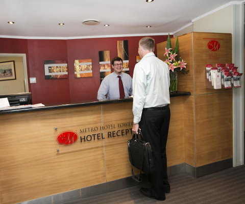 Madison Tower Mill Hotel - Accommodation Batemans Bay 2