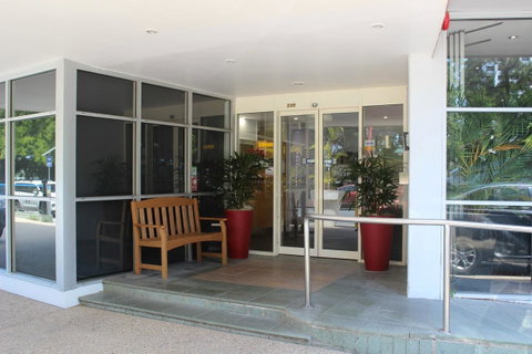 Madison Tower Mill Hotel - Accommodation Batemans Bay 1