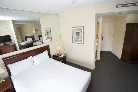 Madison Tower Mill Hotel - Accommodation Batemans Bay 9