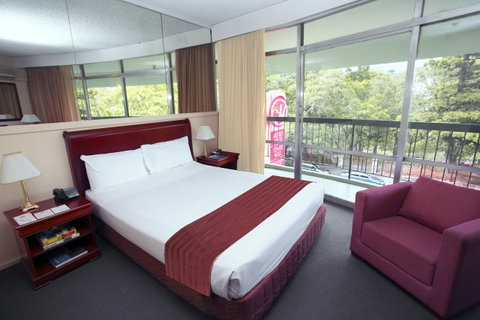 Madison Tower Mill Hotel - Accommodation Batemans Bay 4