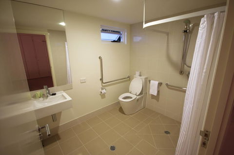 Domain Serviced Apartments - Accommodation Batemans Bay 13