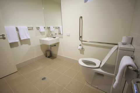 Domain Serviced Apartments - Accommodation Batemans Bay 14