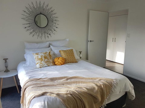 Beautiful Home- Walk To Beach-Short Drive To Noosa - Accommodation Batemans Bay 4