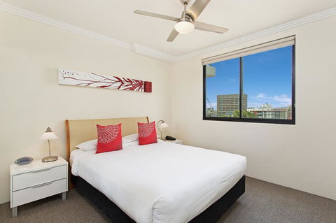 Republic Apartments Brisbane City - Accommodation Batemans Bay 5