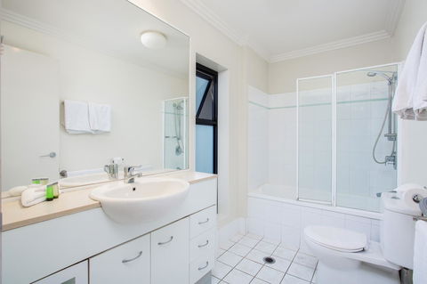 Republic Apartments Brisbane City - Accommodation Batemans Bay 16