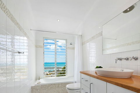 Nautilus On The Hill - Airlie Beach - Accommodation Batemans Bay 23
