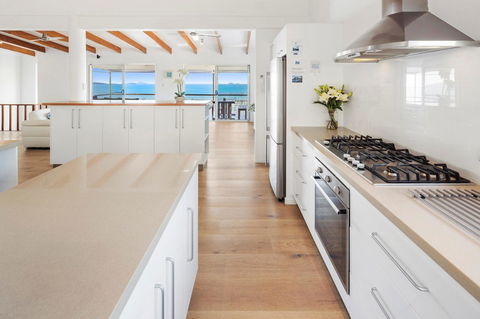 Nautilus On The Hill - Airlie Beach - Accommodation Batemans Bay 28