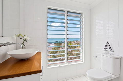 Nautilus On The Hill - Airlie Beach - Accommodation Batemans Bay 26