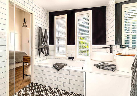 Hampton Estate Wines - Accommodation Batemans Bay 8