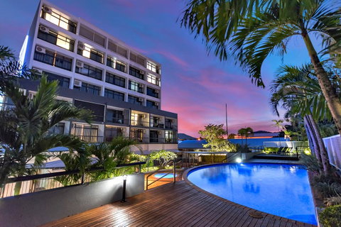 Sunshine Tower Hotel - Accommodation Batemans Bay 0