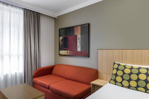 Mercure Brisbane Garden City - Accommodation Batemans Bay 3
