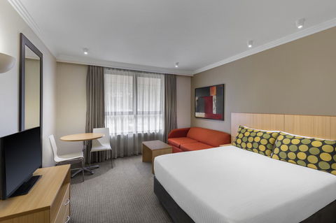 Mercure Brisbane Garden City - Accommodation Batemans Bay 6