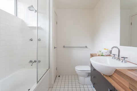 Oxygen Apartments - Accommodation Batemans Bay 24