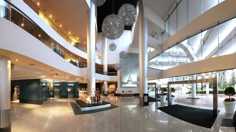 Sofitel Gold Coast Broadbeach - Accommodation Batemans Bay 10
