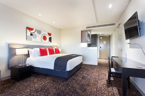 Calamvale Hotel Suites And Conference Centre - Accommodation Batemans Bay 3