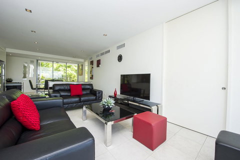 Blue On Blue Apartment 914 - Accommodation Batemans Bay 8