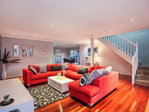 Hamilton Executive - Accommodation Batemans Bay 1