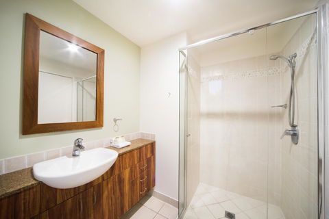 Portside Whitsunday Luxury Holiday Apartments - Accommodation Batemans Bay 22