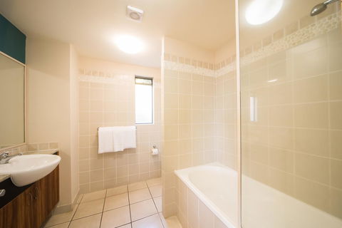 Portside Whitsunday Luxury Holiday Apartments - Accommodation Batemans Bay 14