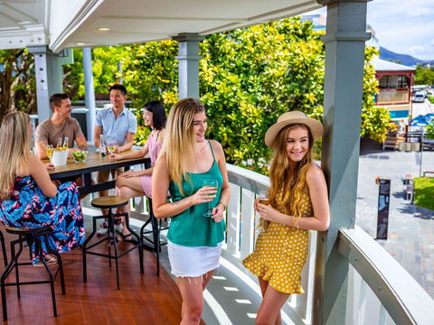 Hides Hotel - Accommodation Batemans Bay 22