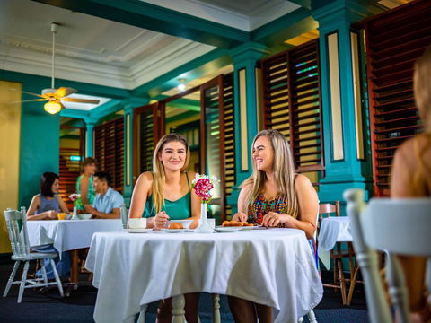 Hides Hotel - Accommodation Batemans Bay 25