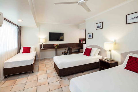 Hides Hotel - Accommodation Batemans Bay 8