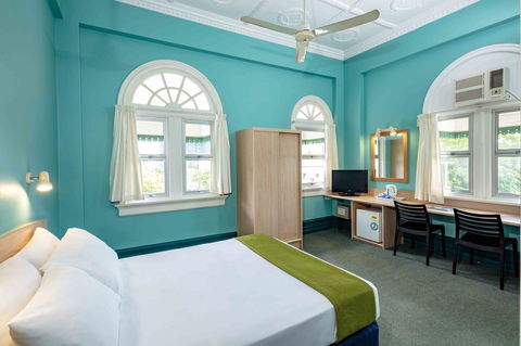 Hides Hotel - Accommodation Batemans Bay 20