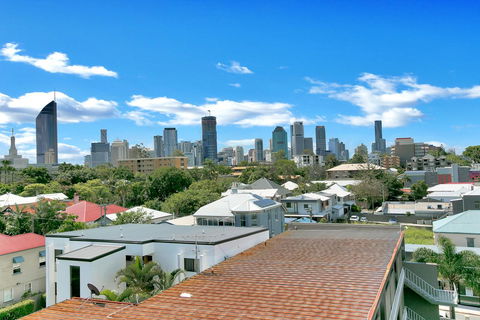 Kangaroo Point Central Hotel & Apartments - Accommodation Batemans Bay 0