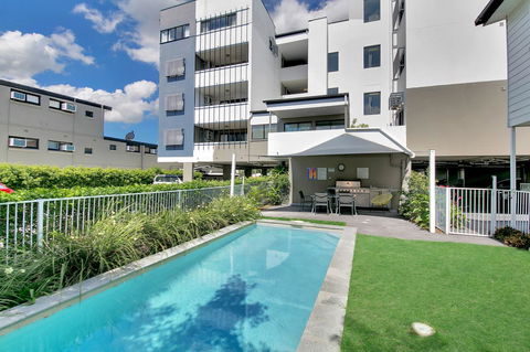 Kangaroo Point Central Hotel & Apartments - Accommodation Batemans Bay 5