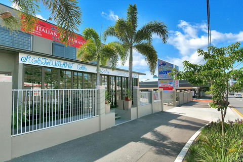 Kangaroo Point Central Hotel & Apartments - Accommodation Batemans Bay 7