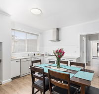 Wattle Grove Villa - Accommodation Batemans Bay