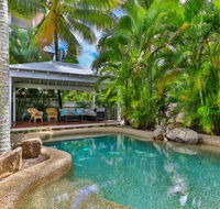 Whitehouse - Palm Cove - Accommodation Batemans Bay