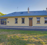 Whites Corner - Accommodation Batemans Bay