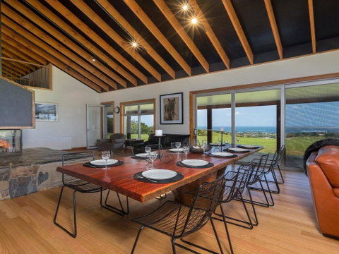 Willowview - Coastal Retreat, Stunning Views - Accommodation Batemans Bay 0